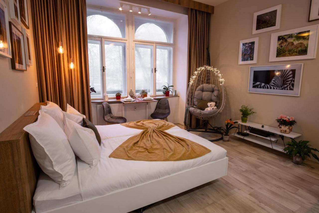 ⭑ Comfy Vip Studio In The Center With Netflix 브르노 외부 사진